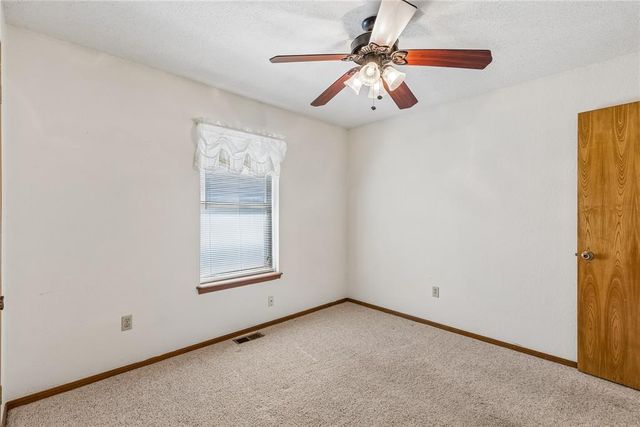 10620 Songbird Lane, Midwest City, OK 73130