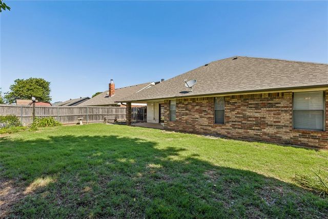 10620 Songbird Lane, Midwest City, OK 73130