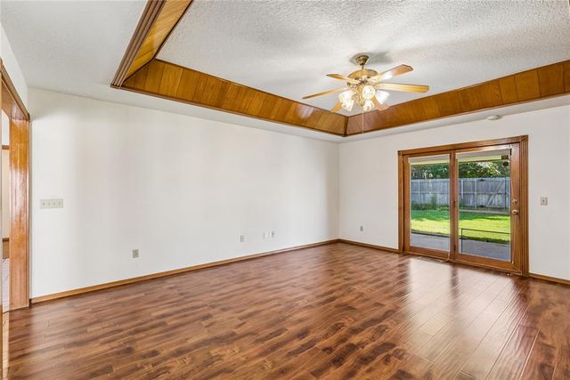 10620 Songbird Lane, Midwest City, OK 73130