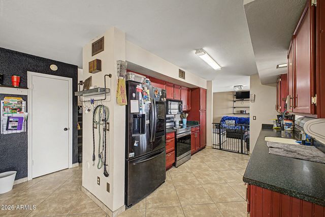 6207 W MAUI Lane, Glendale, AZ 85306