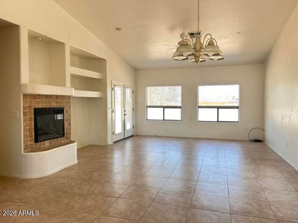 885 N Poppy Street, Wickenburg, AZ 85390 — photo 2