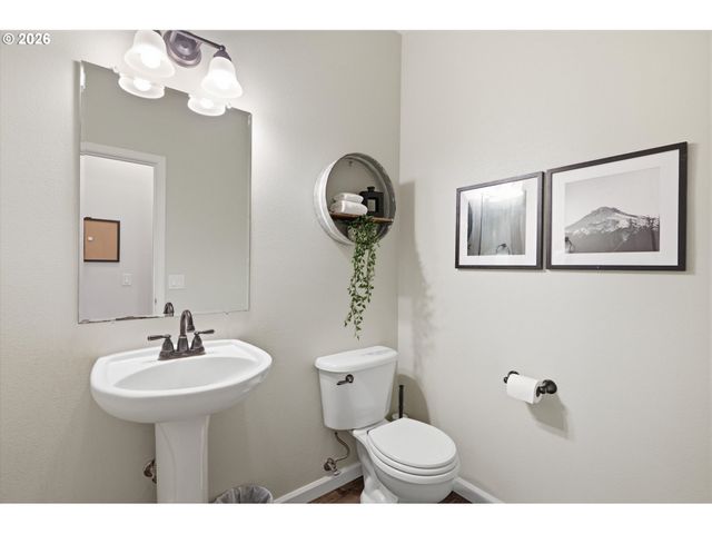 16418 TRAIL VIEW Dr, Oregon City, OR 97045