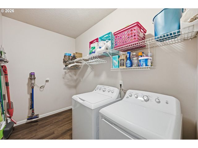 16418 TRAIL VIEW Dr, Oregon City, OR 97045