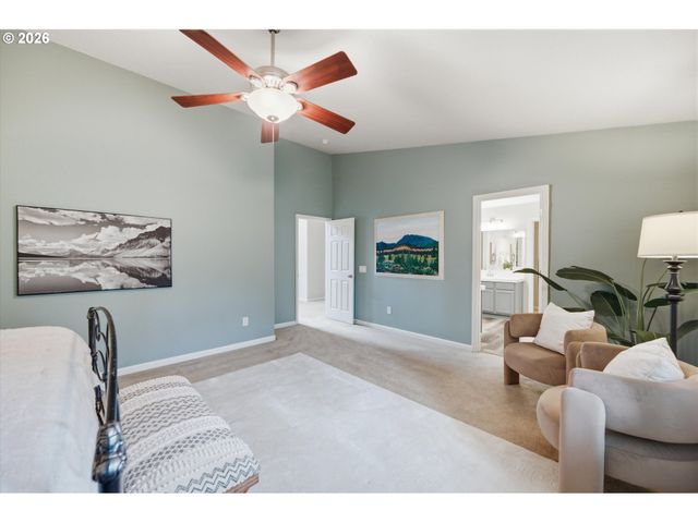 16418 TRAIL VIEW Dr, Oregon City, OR 97045