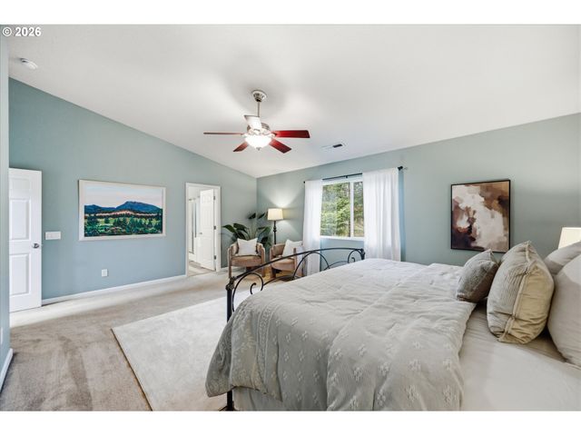 16418 TRAIL VIEW Dr, Oregon City, OR 97045