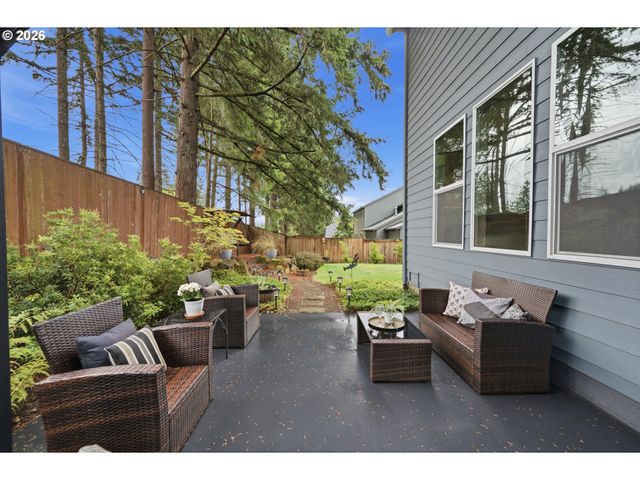 16418 TRAIL VIEW Dr, Oregon City, OR 97045