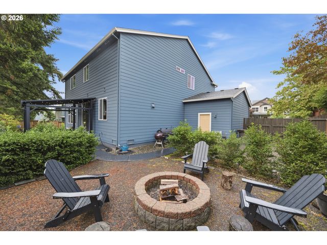 16418 TRAIL VIEW Dr, Oregon City, OR 97045
