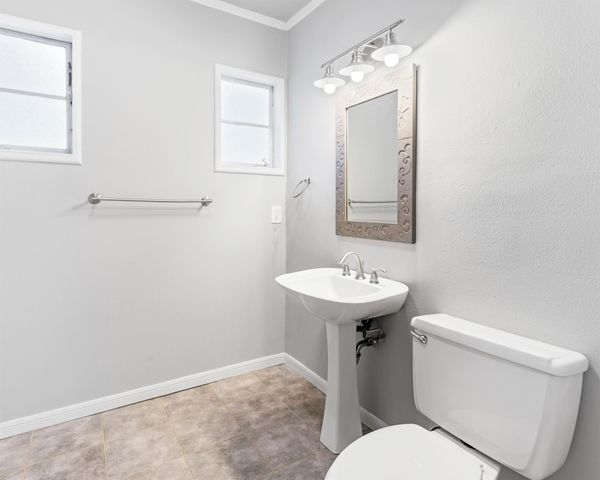 2404 Marguerite Street, Bay City, TX 77414