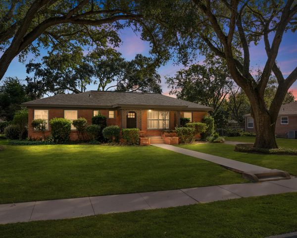 2404 Marguerite Street, Bay City, TX 77414