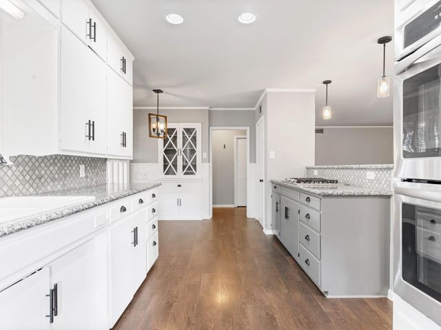 2404 Marguerite Street, Bay City, TX 77414