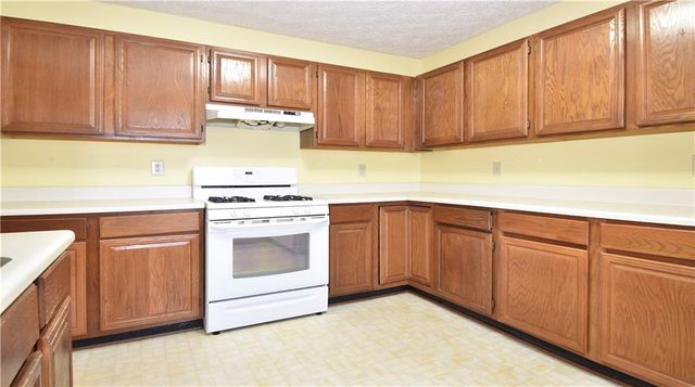 2390 Stirring SW Court, Marietta, GA 30064