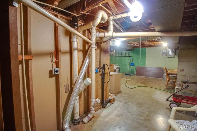 2 Chapel Court, Collinsville, IL 62234