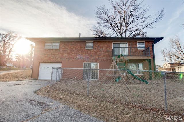 2 Chapel Court, Collinsville, IL 62234