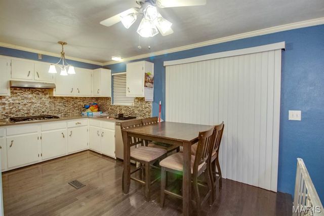 2 Chapel Court, Collinsville, IL 62234