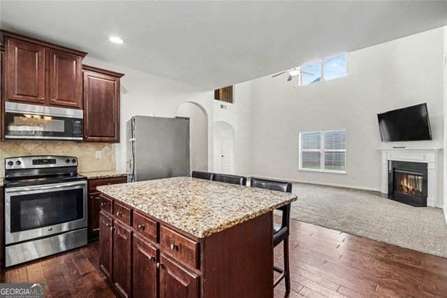 767 Effendi Place, Fairburn, GA 30213