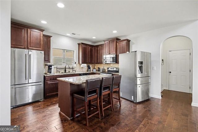 767 Effendi Place, Fairburn, GA 30213