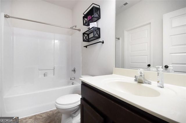 767 Effendi Place, Fairburn, GA 30213