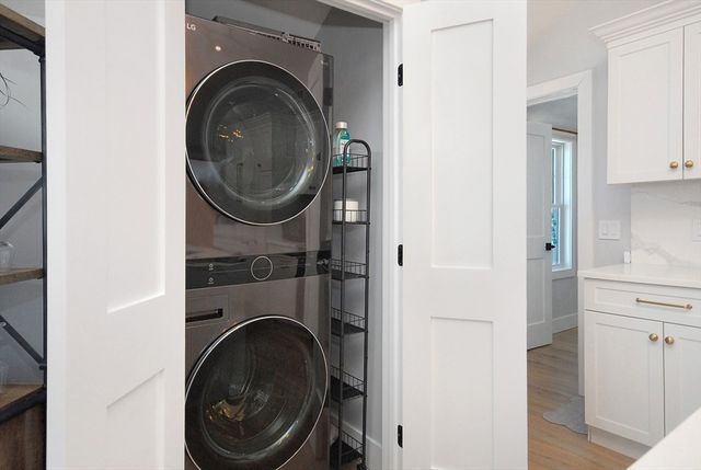 36 Canna Dr, Shrewsbury, MA 01545