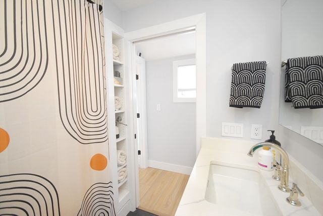 36 Canna Dr, Shrewsbury, MA 01545