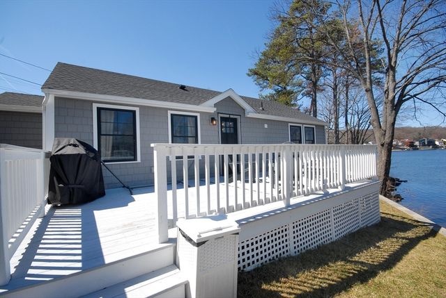 36 Canna Dr, Shrewsbury, MA 01545