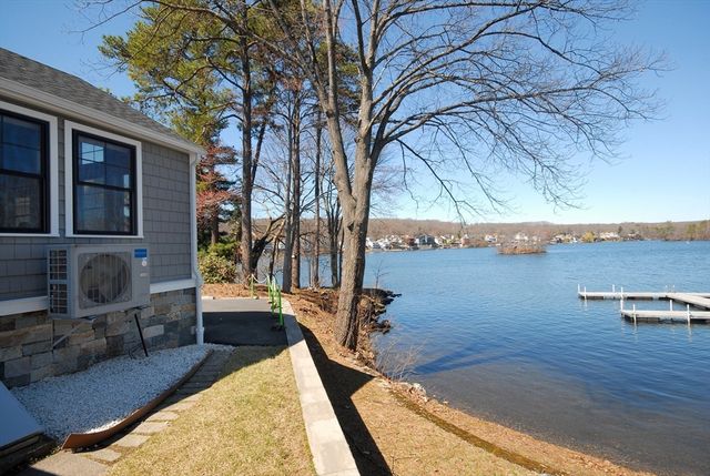 36 Canna Dr, Shrewsbury, MA 01545