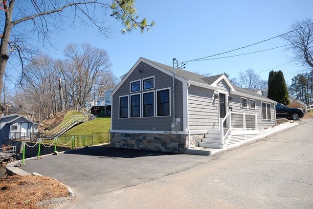 36 Canna Dr, Shrewsbury, MA 01545