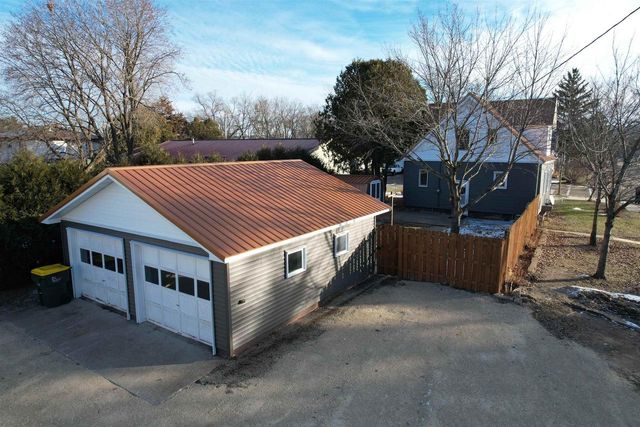 320 Wisconsin Avenue, Boscobel, WI 53805