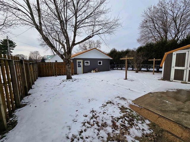 320 Wisconsin Avenue, Boscobel, WI 53805