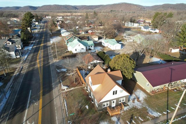 320 Wisconsin Avenue, Boscobel, WI 53805