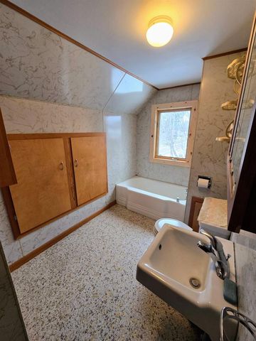 320 Wisconsin Avenue, Boscobel, WI 53805