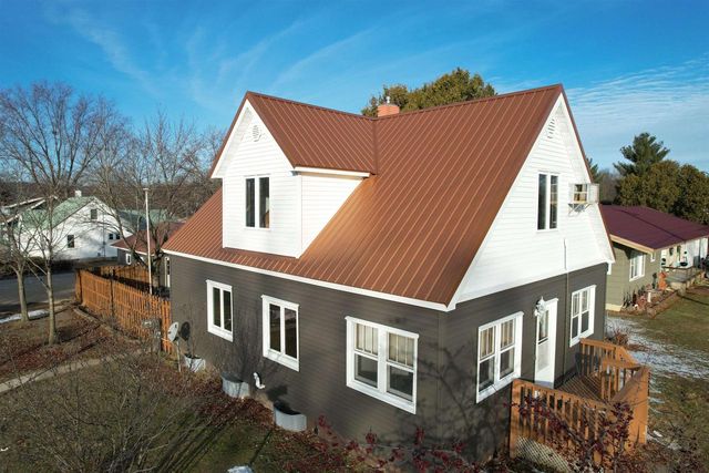 320 Wisconsin Avenue, Boscobel, WI 53805