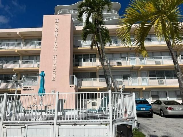 625 Antioch Avenue 107, Fort Lauderdale, FL 33304