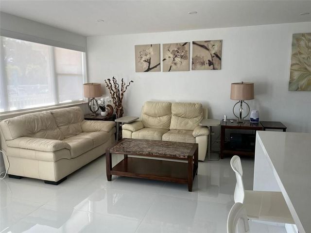 625 Antioch Avenue 107, Fort Lauderdale, FL 33304