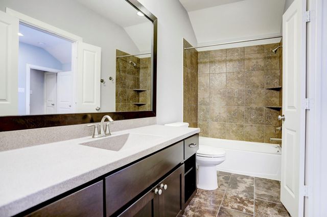 30 E Rafters Row, The Woodlands, TX 77380