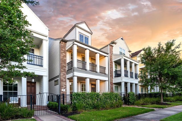 30 E Rafters Row, The Woodlands, TX 77380