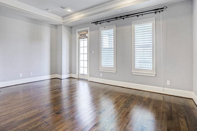 30 E Rafters Row, The Woodlands, TX 77380