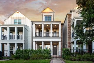 30 E Rafters Row, The Woodlands, TX 77380