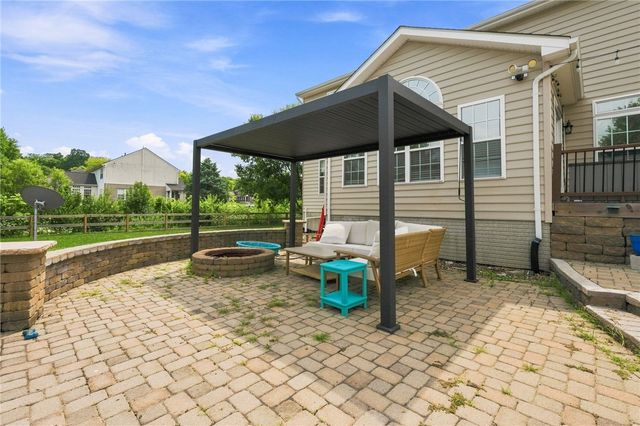 1707 Rock Rose Court, Turtlecreek Twp, OH 45036