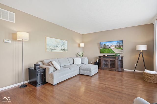 7410 Giroud Drive, Indianapolis, IN 46259
