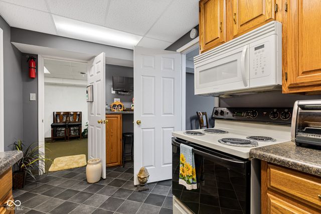 7410 Giroud Drive, Indianapolis, IN 46259