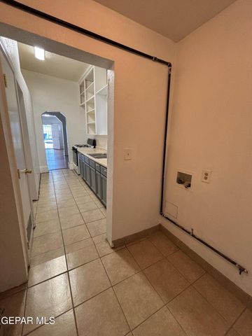 813 N Virginia Street 1, El Paso, TX 79902