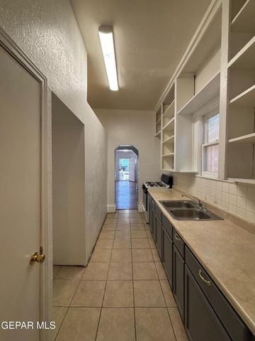 813 N Virginia Street 1, El Paso, TX 79902