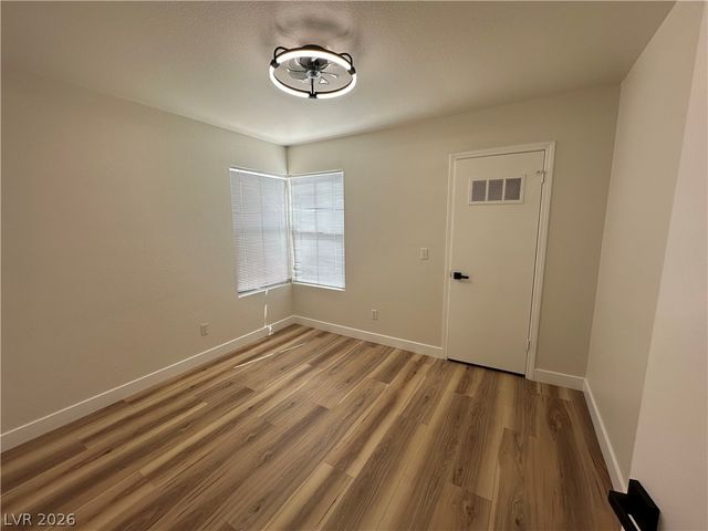 1833 Cedar Bluffs Way, Las Vegas, NV 89128