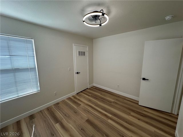 1833 Cedar Bluffs Way, Las Vegas, NV 89128