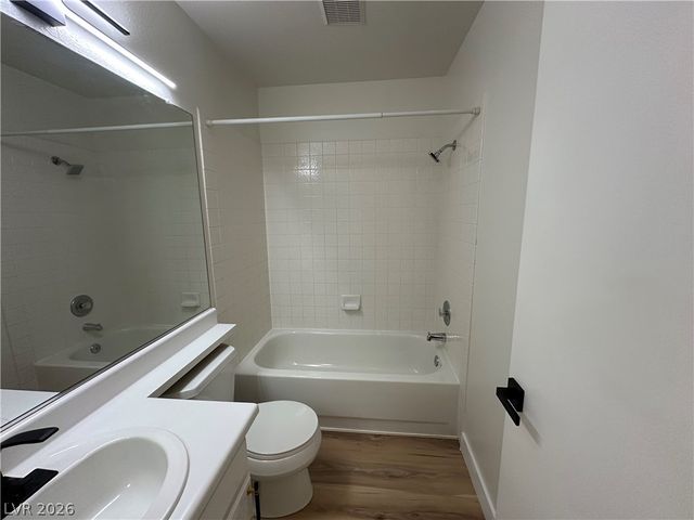 1833 Cedar Bluffs Way, Las Vegas, NV 89128