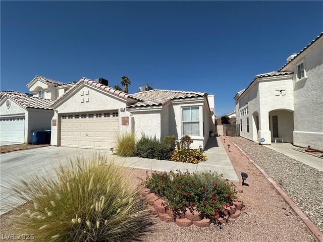 1833 Cedar Bluffs Way, Las Vegas, NV 89128