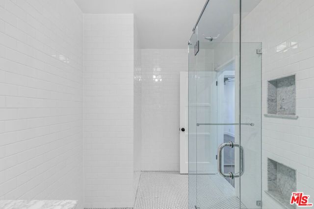 1882 El Cerrito, Los Angeles, CA 90068