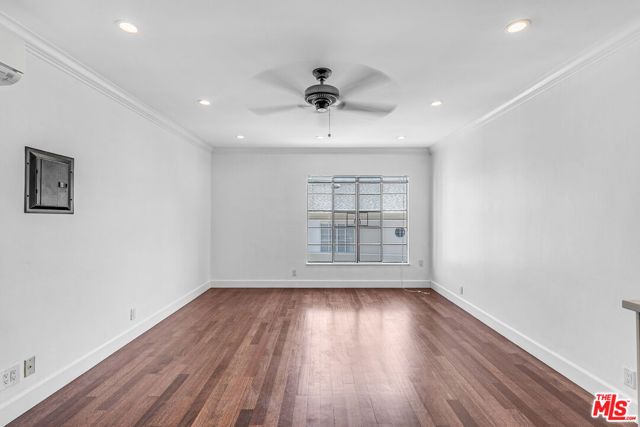 1882 El Cerrito, Los Angeles, CA 90068