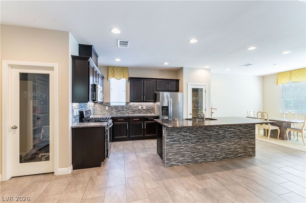 2589 Champagne Topaz Lane, Las Vegas, NV 89120 — photo 4