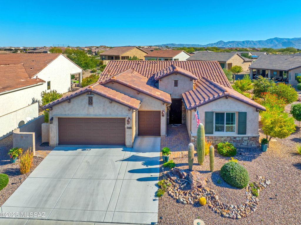 31655 S Hackberry Lane, Oracle, AZ 85623